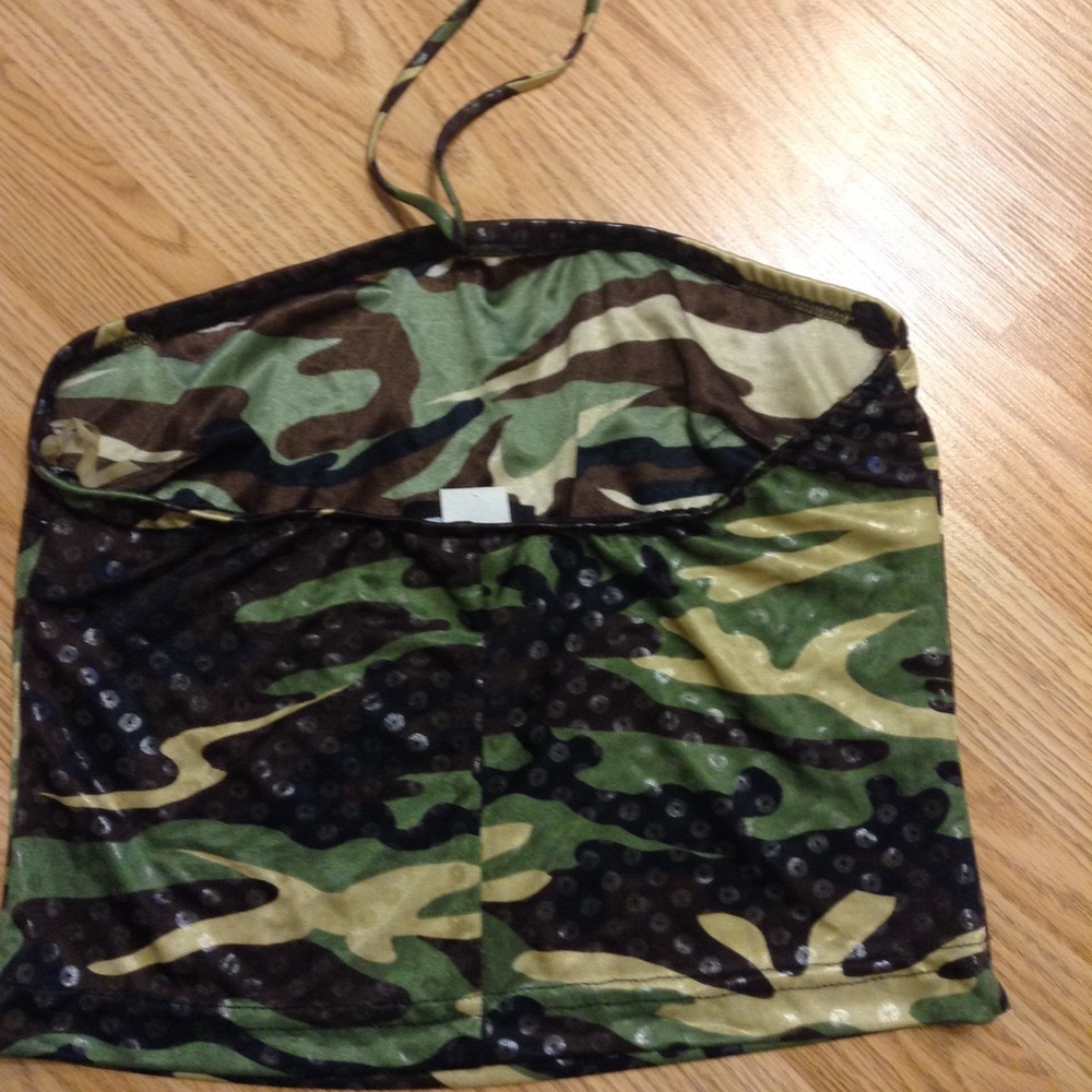 $7! Crop halter! Perfect Festival/Club/Street Look - Picture 5 of 6